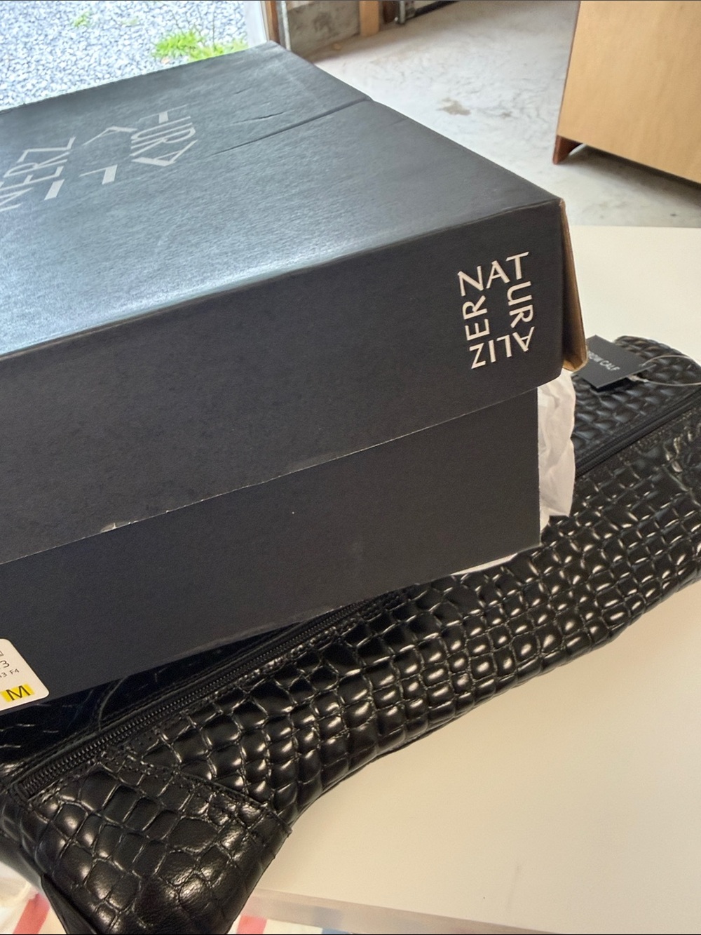 Naturalizer Black Croc-Embossed Knee Boots with Kitten Heel size 8 - Picture 5 of 6